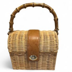 JMcLaughlin Wicker bag
J. McLaughlin mini square wicker basket bag.